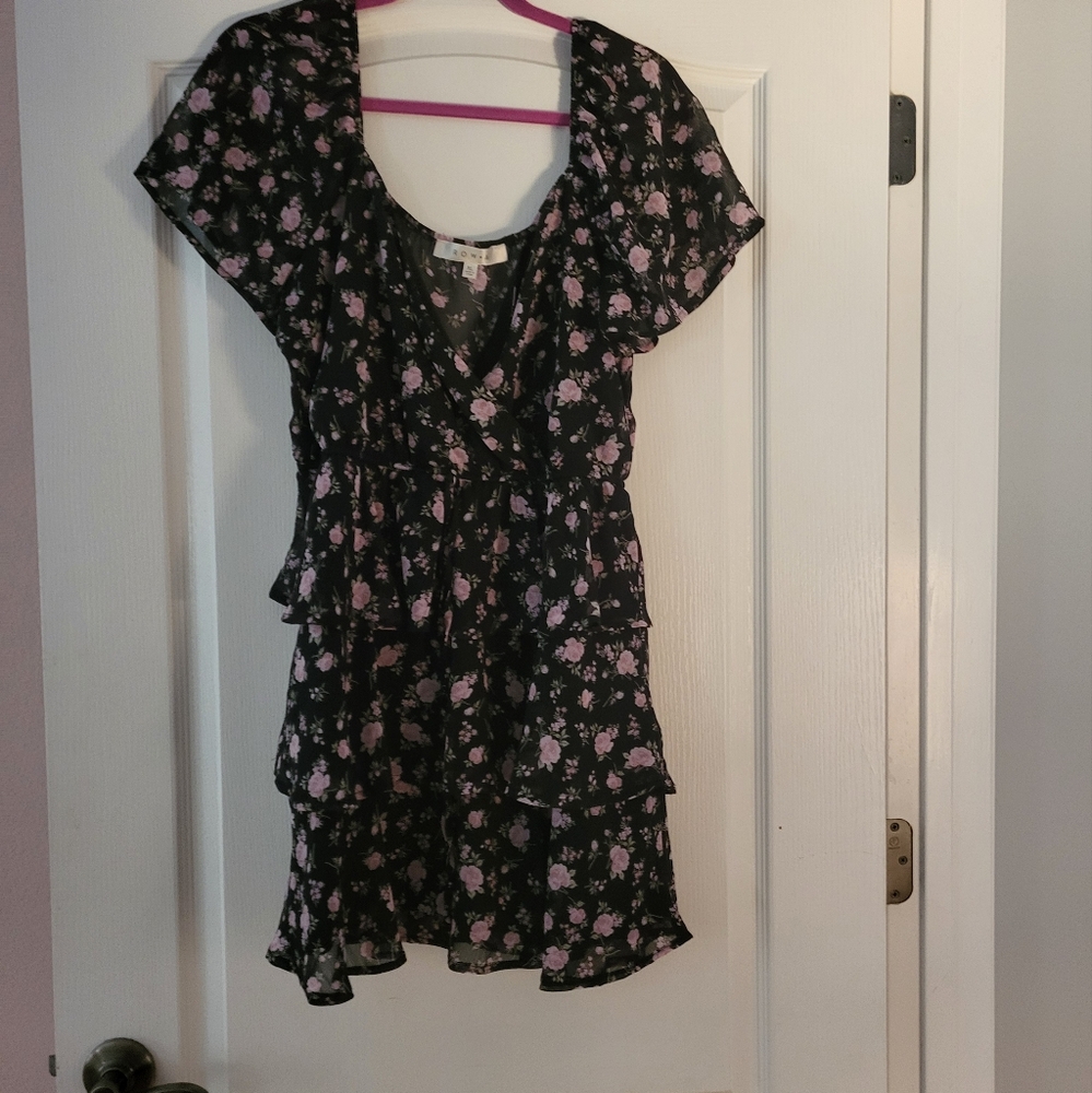 NWOT Black with pink roses 3 tiered lined v neck dress XL